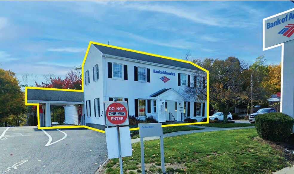 More Photos Of 223 E Main St, Marlborough Bank For Sale