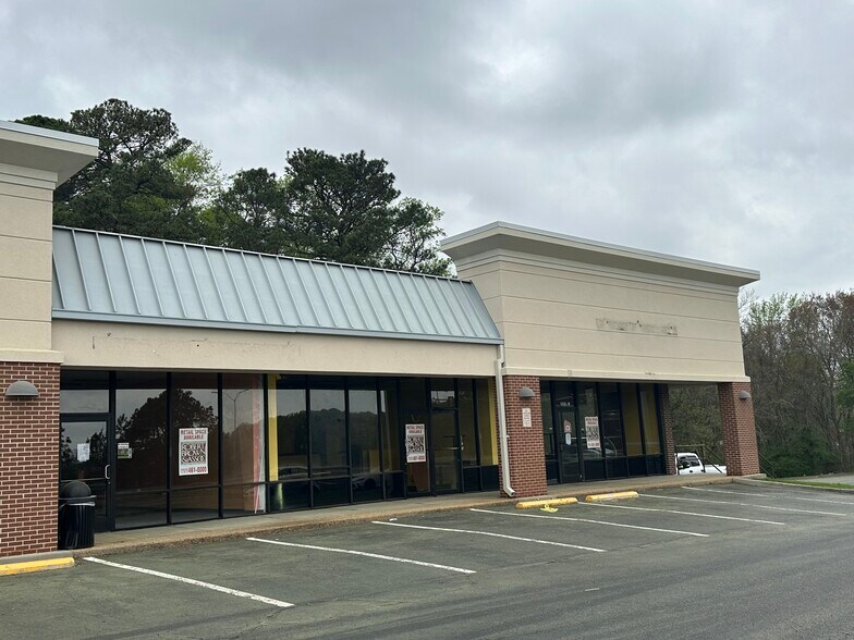 Primary Photo Of 14501 Warwick Blvd, Newport News Unknown For Lease