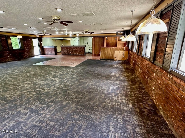 More Photos Of 920 E 5th St N, Big Stone Gap Restaurant For Sale
