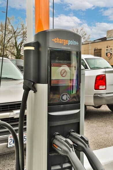 More Photos Of 25 W Moody Ave, Webster Groves Office For Lease