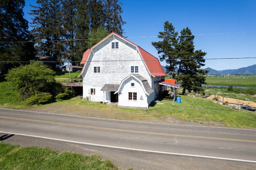 More Photos Of 25 Fraser Rd W, Tillamook Lodge Meeting Hall For Sale