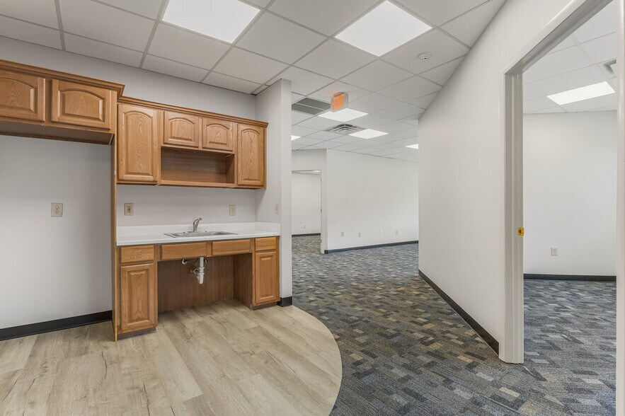 More Photos Of 760 Rt 10, Whippany Office For Lease
