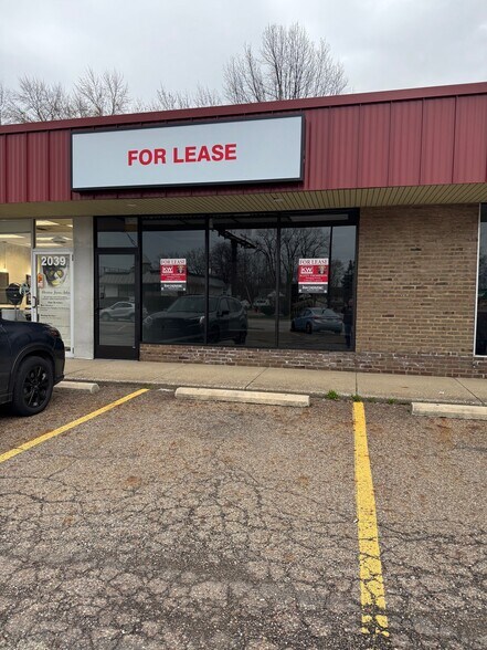 More Photos Of 2037 State Rd, Cuyahoga Falls Storefront For Lease