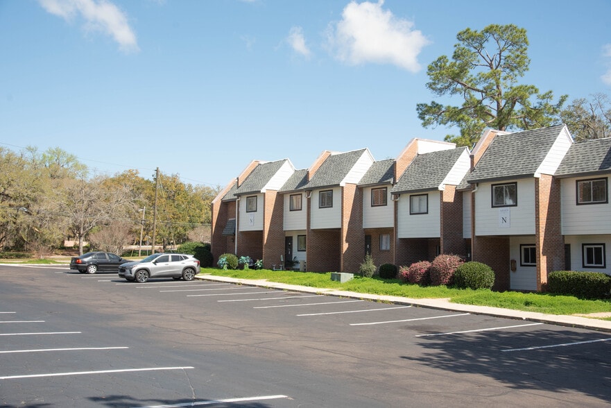 More Photos Of 2731 S Blair Stone Rd, Tallahassee Apartments For Sale