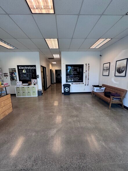 More Photos Of 2612 NE 114th Ave, Vancouver Freestanding For Lease