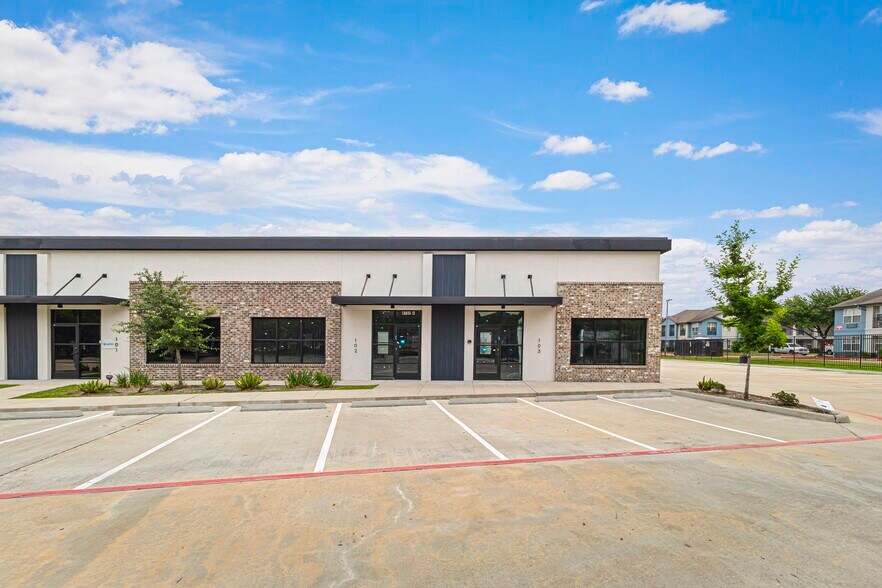 More Photos Of 4732 Sugar Grove Blvd, Stafford Medical For Lease