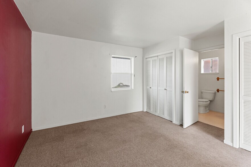 More Photos Of 18651 Old Coast Hwy, Fort Bragg Flex For Sale
