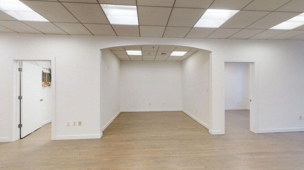 More Photos Of 22 Hudson Pl, Hoboken Loft Creative Space For Lease