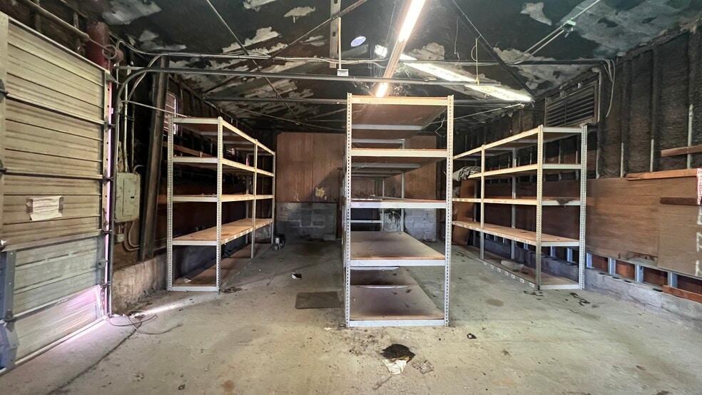 More Photos Of 3419 E Broadway Ave, North Little Rock Service For Lease
