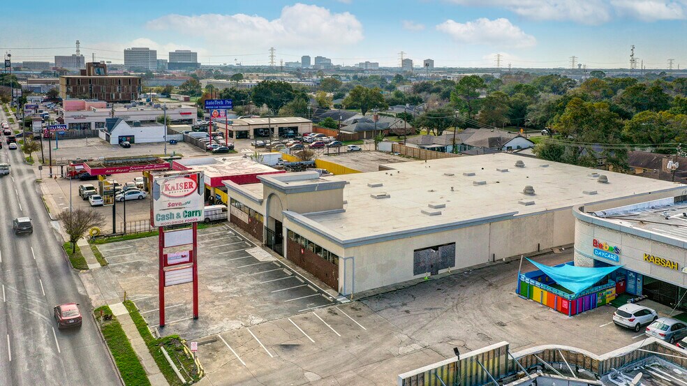 More Photos Of 3504 Hillcroft Ave, Houston Freestanding For Sale