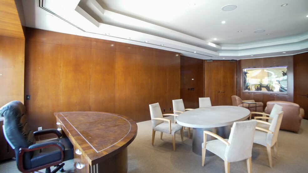 More Photos Of 8840 Wilshire Blvd, Beverly Hills Office For Lease