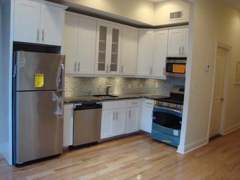 More Photos Of 212 E 35th St, New York Apartments For Sale