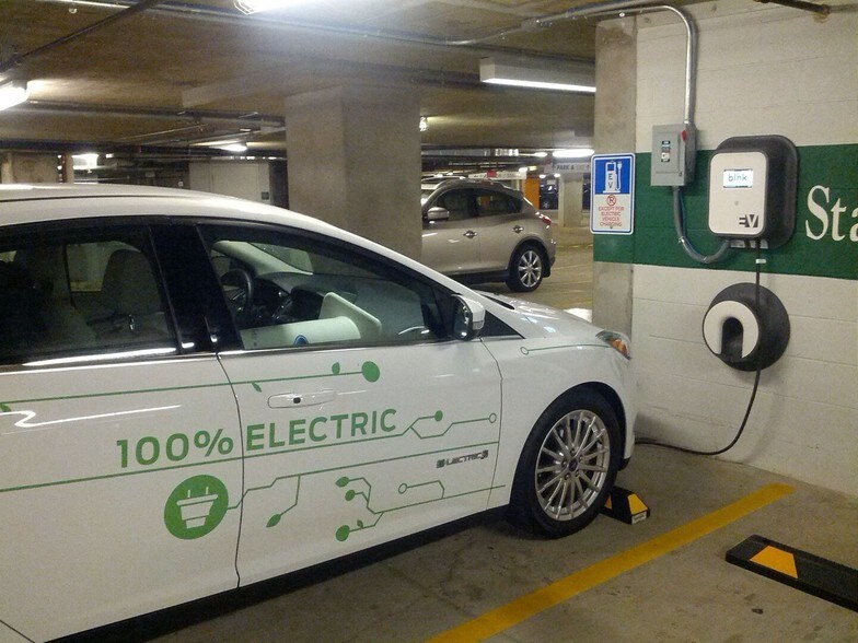 More Photos Of 4445 Willard Ave, Chevy Chase Office For Lease