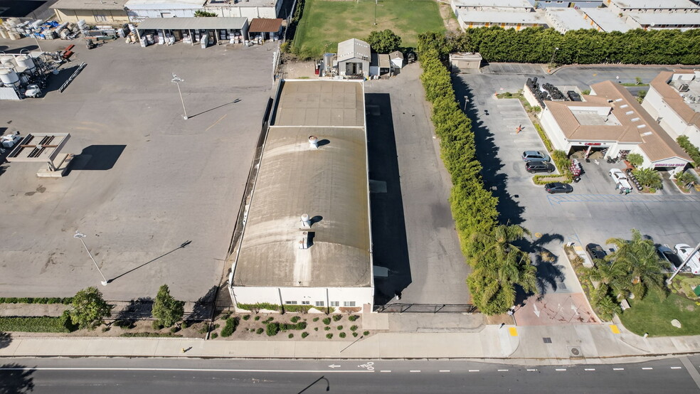 More Photos Of 635 S Rose Ave, Oxnard Warehouse For Sale