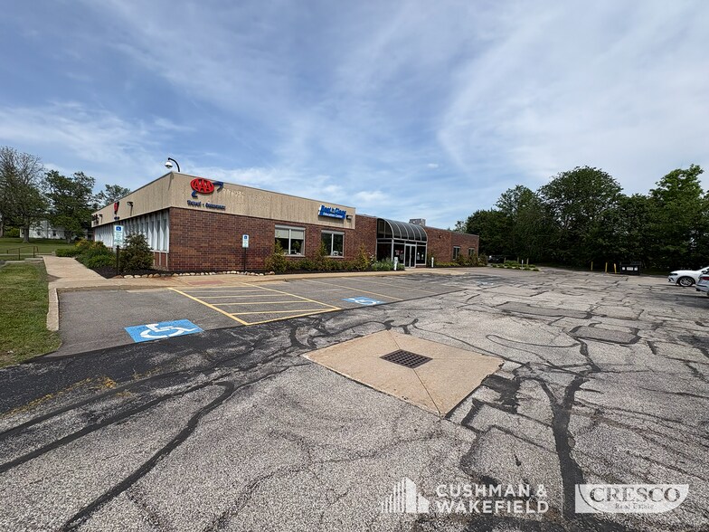 Primary Photo Of 34050 Solon Rd, Solon Office For Lease