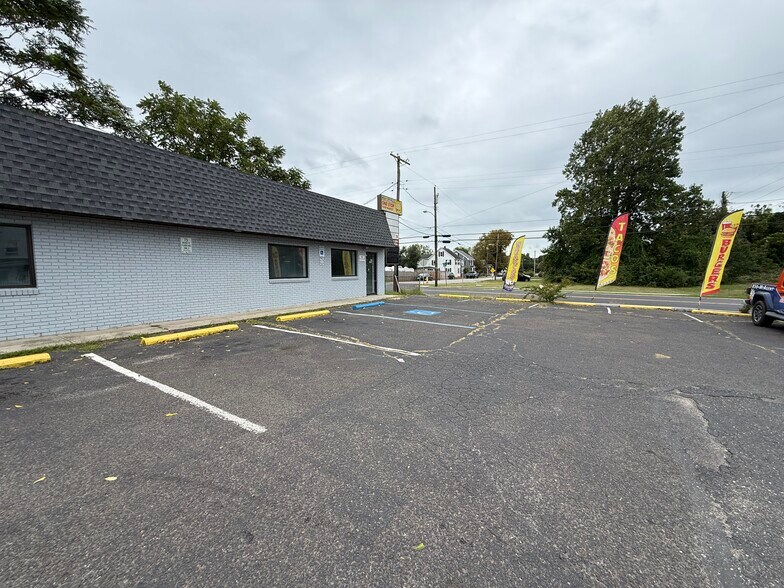 More Photos Of 201-211 Kates Blvd, Millville Freestanding For Lease