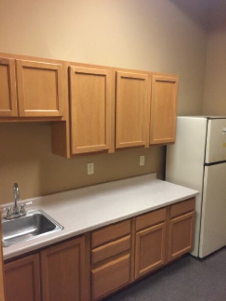 More Photos Of 804-824 Liberty Blvd, Sun Prairie Freestanding For Lease