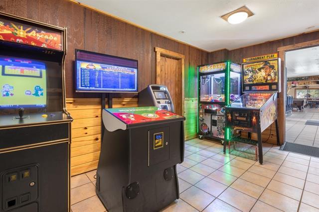 More Photos Of W13440 Jungle Jim Ln, Silver Cliff Restaurant For Sale