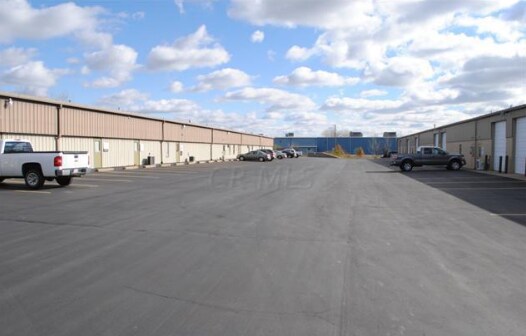 More Photos Of 6274-6290 Seeds Rd, Grove City Warehouse For Lease