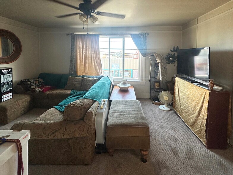 More Photos Of 511 Henderson St, Eureka Storefront Retail Residential For Sale