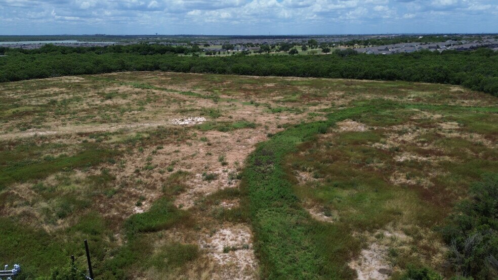 More Photos Of 13855 US-281 & Del Lago Pkwy, San Antonio Land For Sale