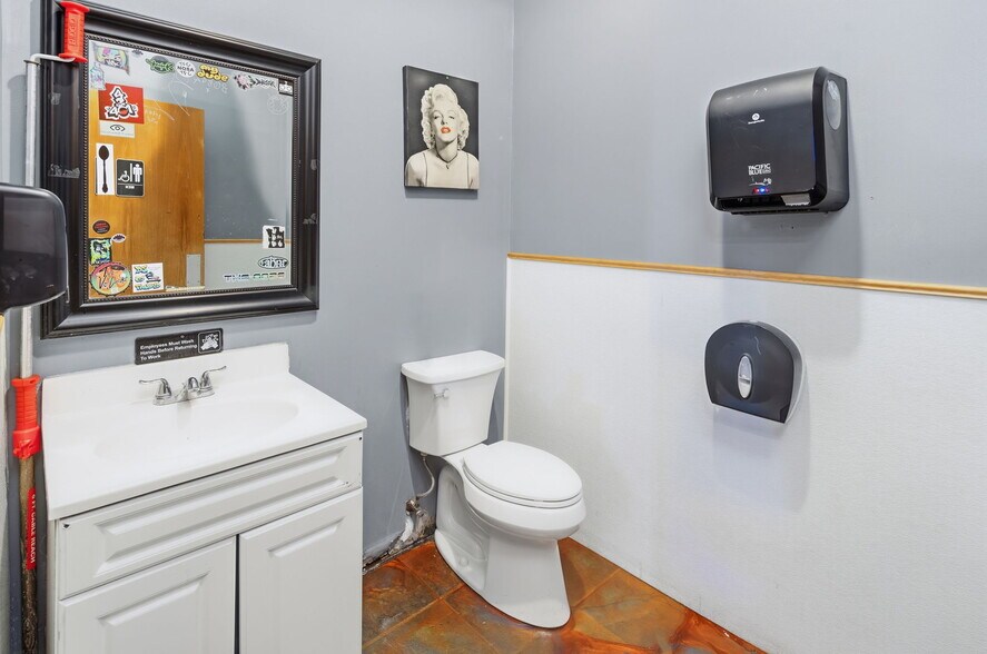 More Photos Of 165-167 Poe St, Providence Freestanding For Sale