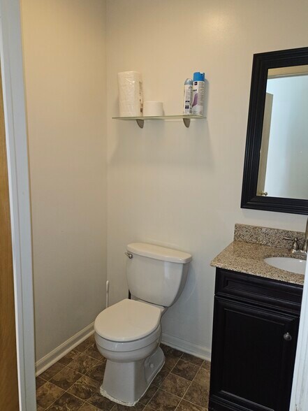 More Photos Of 3128 William Penn Hwy, Easton Storefront Retail Office For Lease