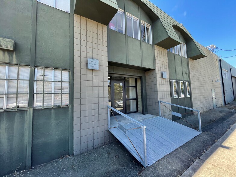 More Photos Of 833 S 19th St, Richmond Warehouse For Lease