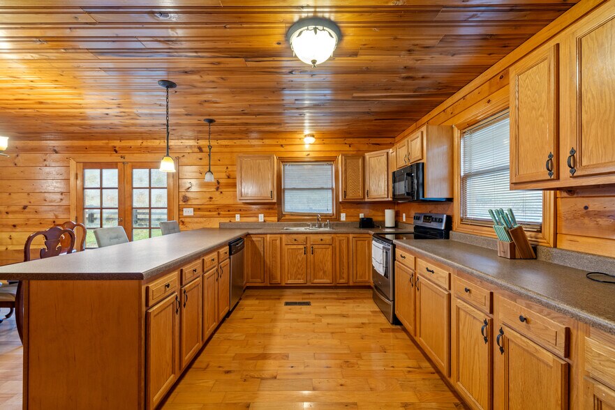 More Photos Of 2374 Murphy Fork Rd, Hazel Green Lodge Meeting Hall For Sale