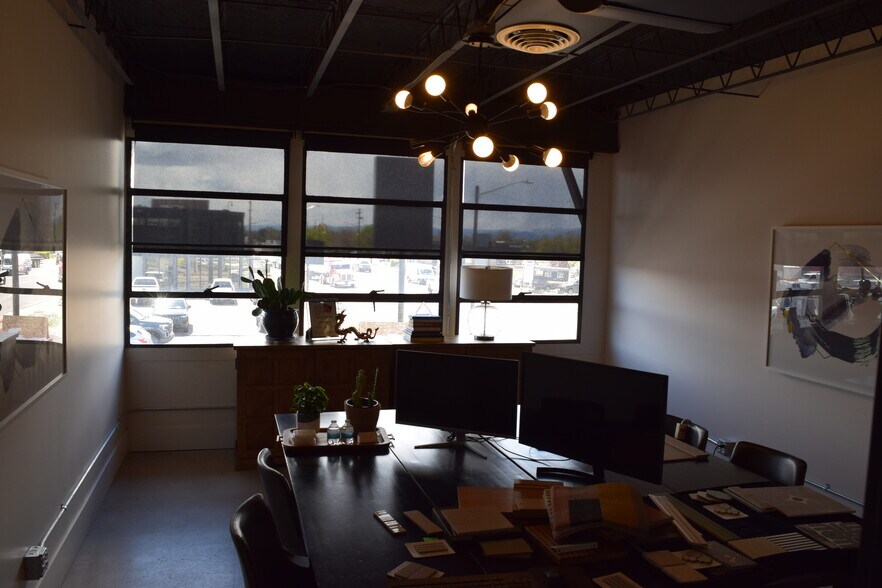More Photos Of 1340 S Santa Fe Dr, Denver Office For Lease
