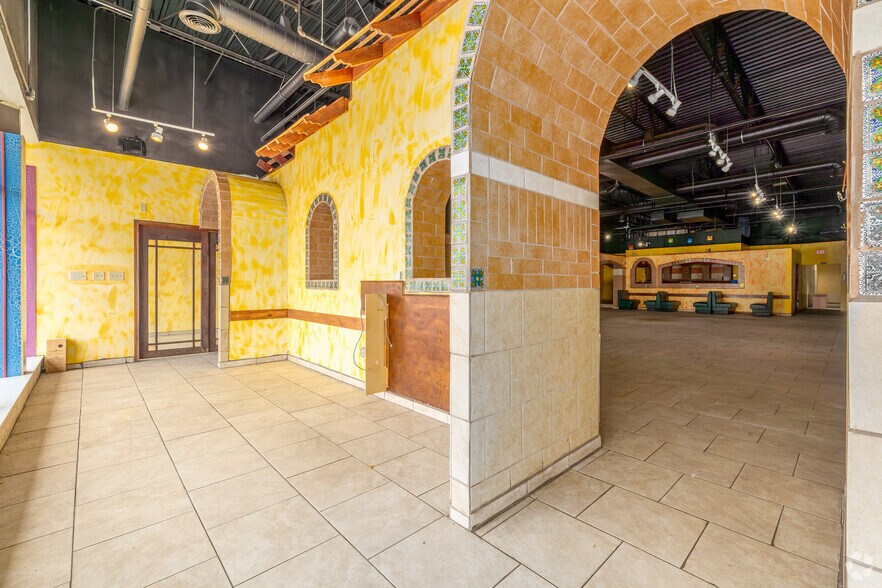 More Photos Of 3215 E Lincolnway, Sterling Freestanding For Sale