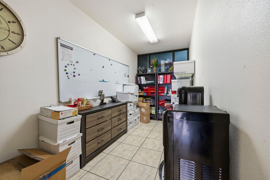 More Photos Of 13310 Ralston Ave, Sylmar Warehouse For Sale