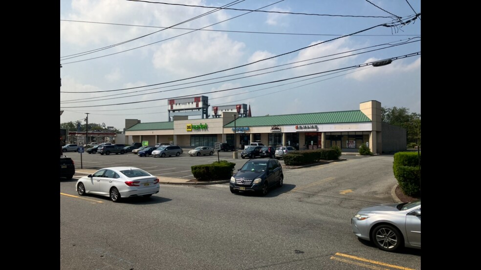 More Photos Of 11-35 River Rd, North Arlington Storefront For Lease