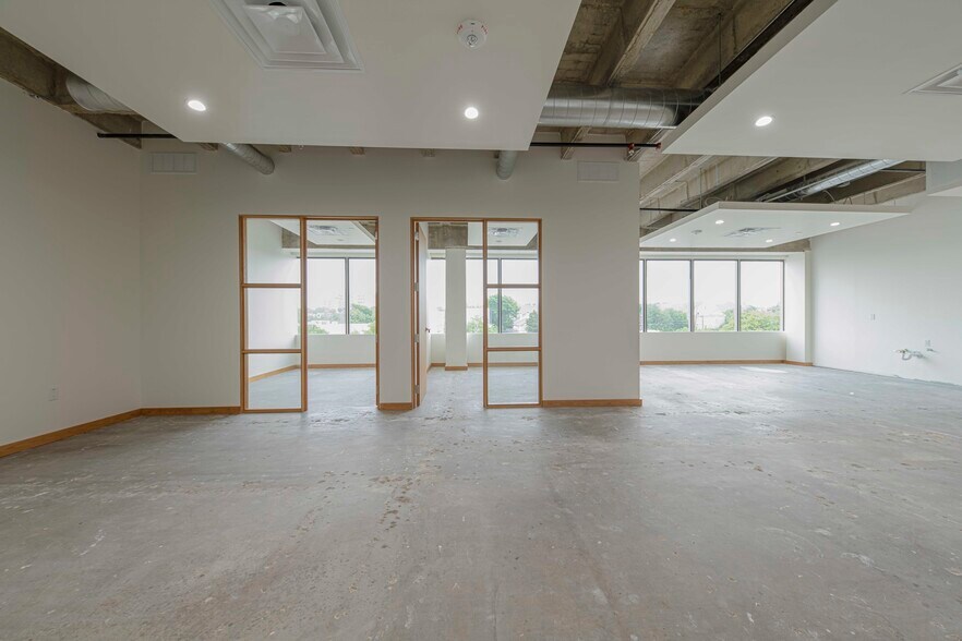 More Photos Of 4525 Lemmon Ave, Dallas Office For Lease