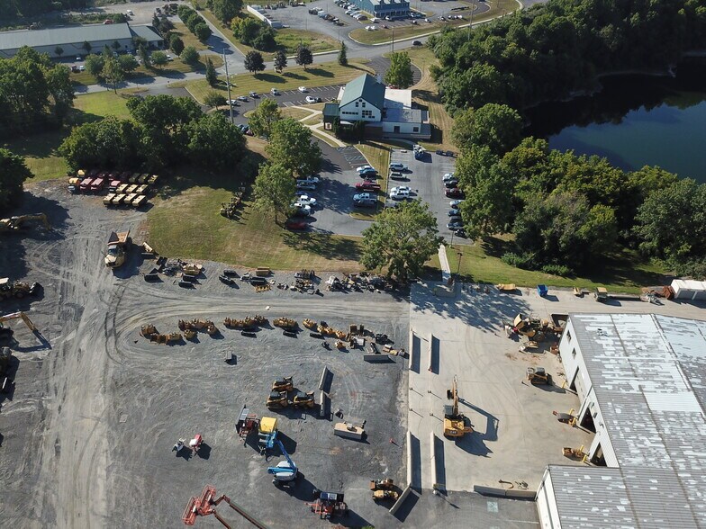 More Photos Of 5102 Beekmantown Dr, Whitehall Warehouse For Lease