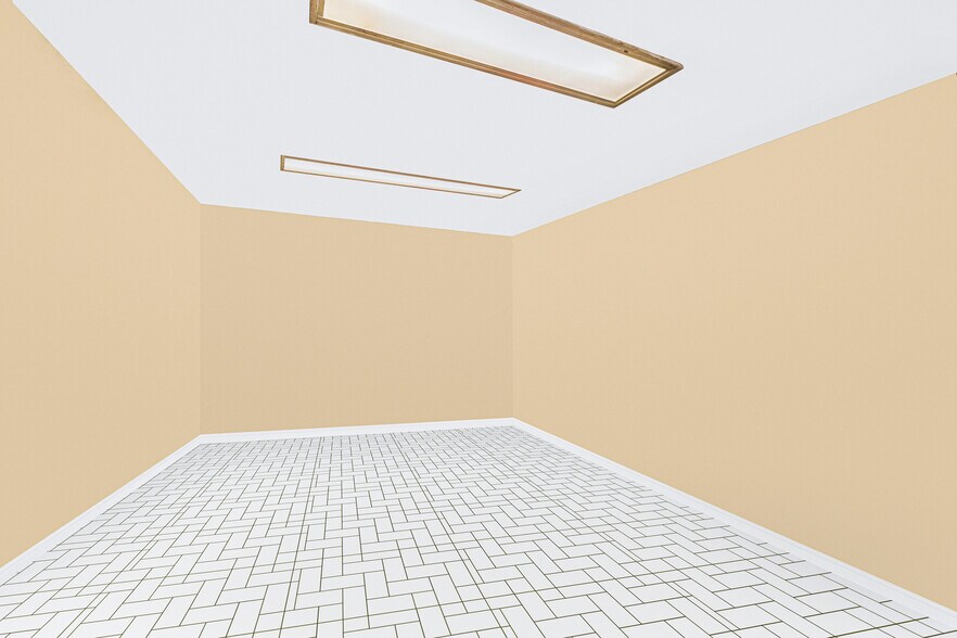 More Photos Of 2132 Central Park Ave, Yonkers Freestanding For Sale