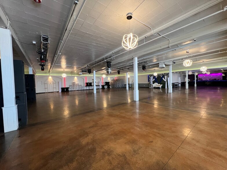 More Photos Of 3181 W Alameda Ave, Denver General Retail For Sale