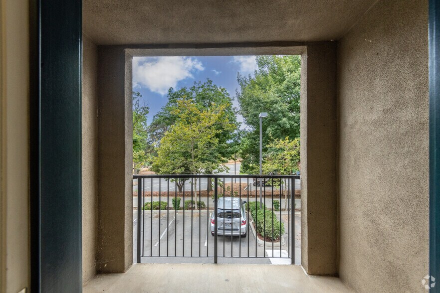 More Photos Of 1666 Da Vinci Ct, Davis Apartments For Sale