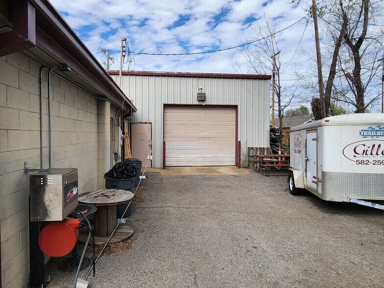 More Photos Of 813 S Lewis Ave, Tulsa Storefront Retail Office For Sale
