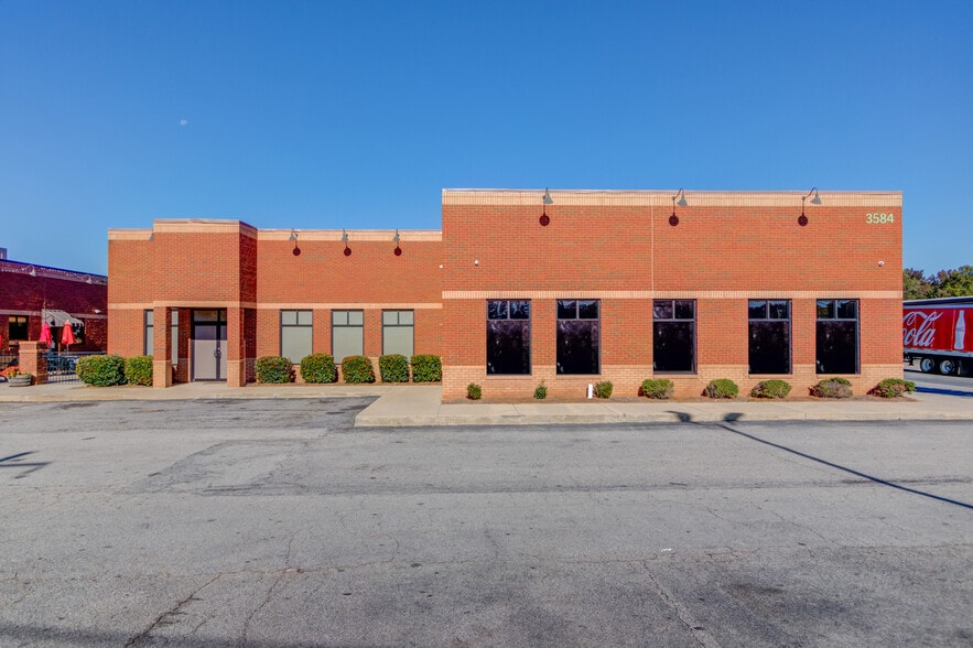 More Photos Of 3584 Atlanta Hwy, Flowery Branch Restaurant For Lease