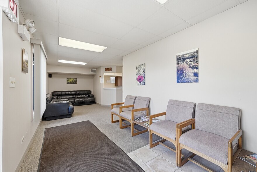 More Photos Of 8265 S Archer Ave, Willow Springs Medical For Sale