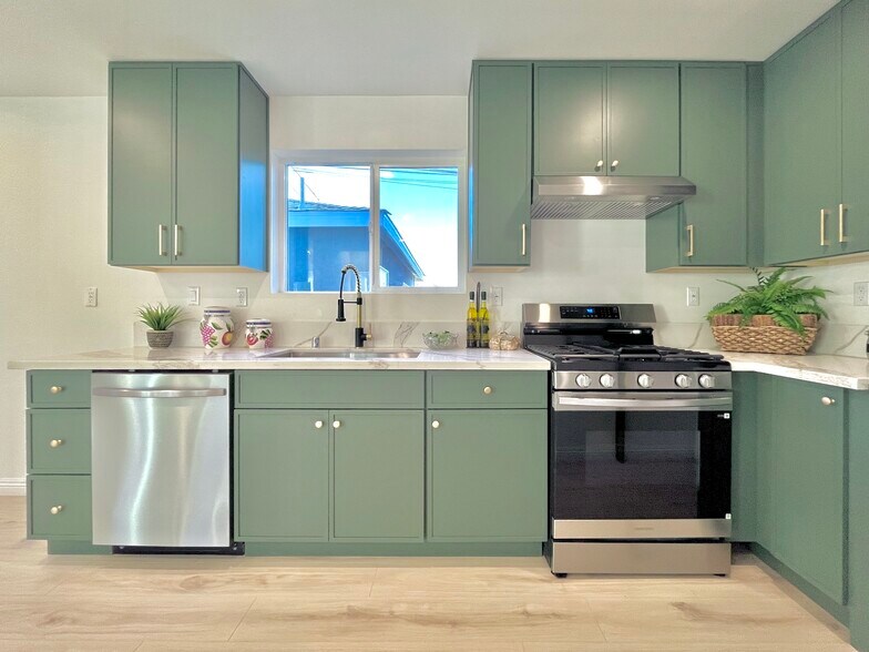 More Photos Of 938 E Sandra Ave, Arcadia Apartments For Sale