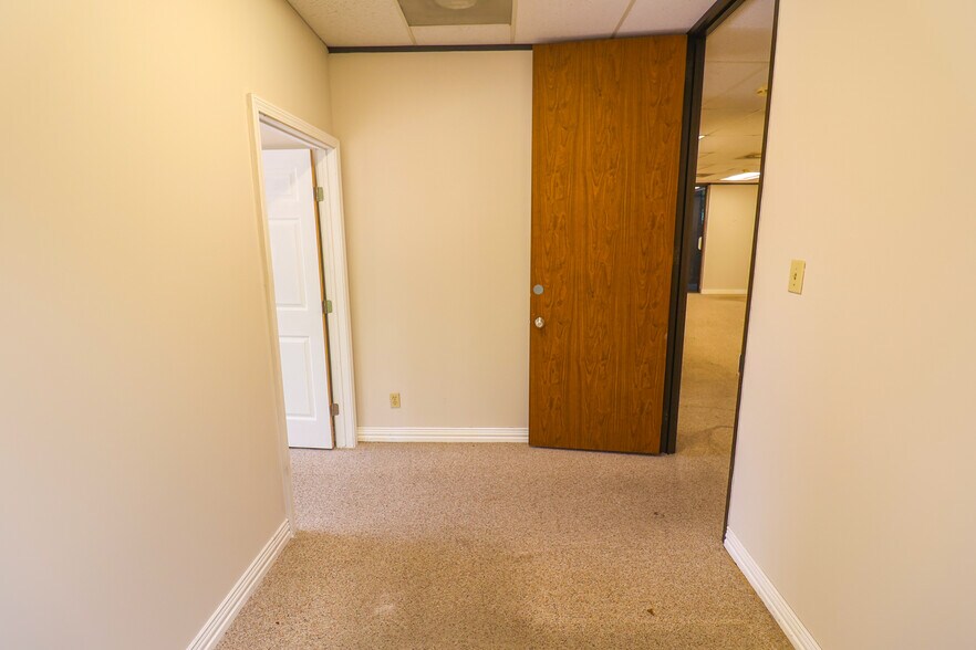 More Photos Of 13131 Champions Dr, Houston Medical For Lease