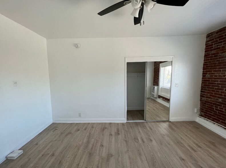 More Photos Of 1984 Park Grove Ave, Los Angeles Apartments For Sale