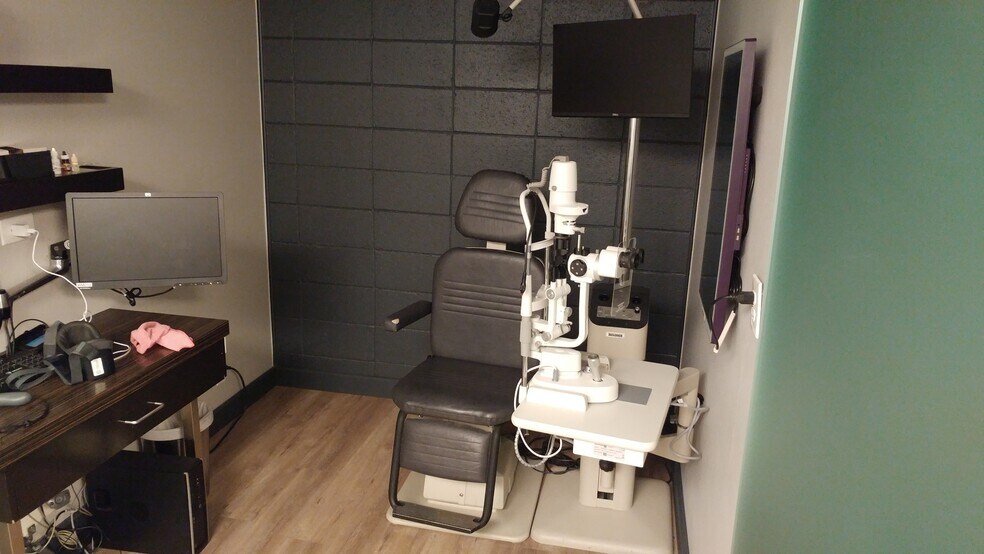 More Photos Of 1717 W Beverly Blvd, Montebello Office For Sale