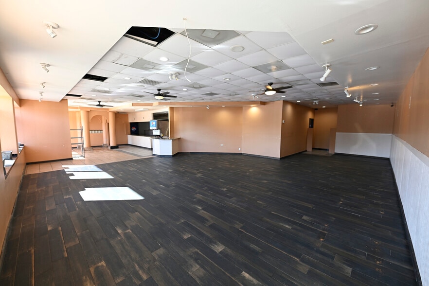 More Photos Of 431-459 McCarty Rd, San Antonio Restaurant For Lease