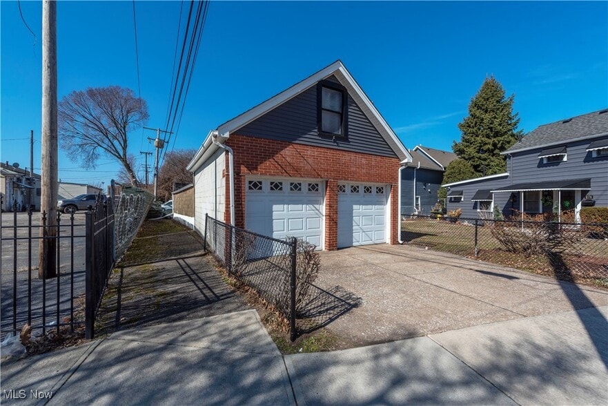 More Photos Of 1370 W 49th St, Cleveland Land For Sale