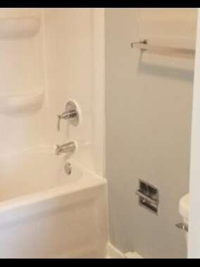 More Photos Of 444 N Prospect Ave, Mundelein Storefront Retail Residential For Sale
