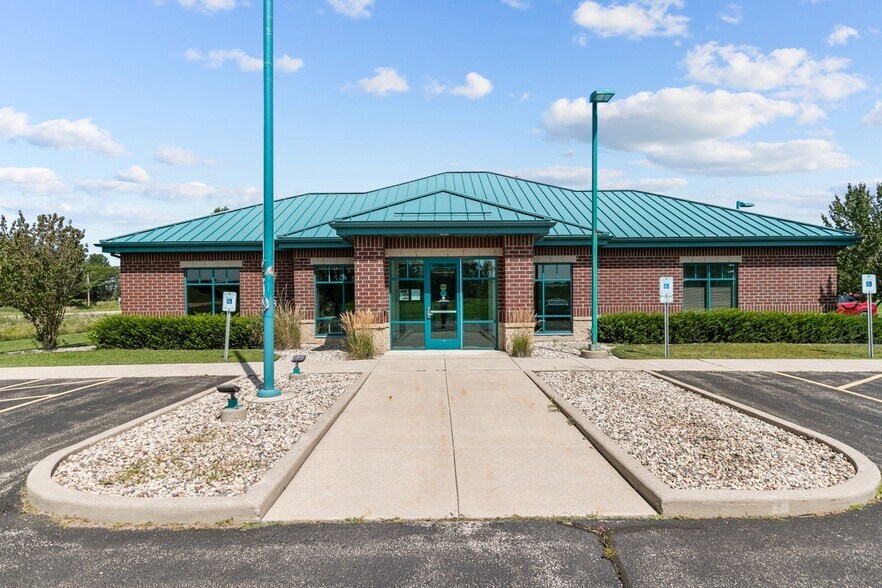More Photos Of N430 Wood Duck Dr, Fremont Medical For Sale
