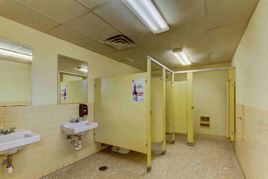 More Photos Of 501-511 E Racine St, Jefferson Bowling Alley For Sale